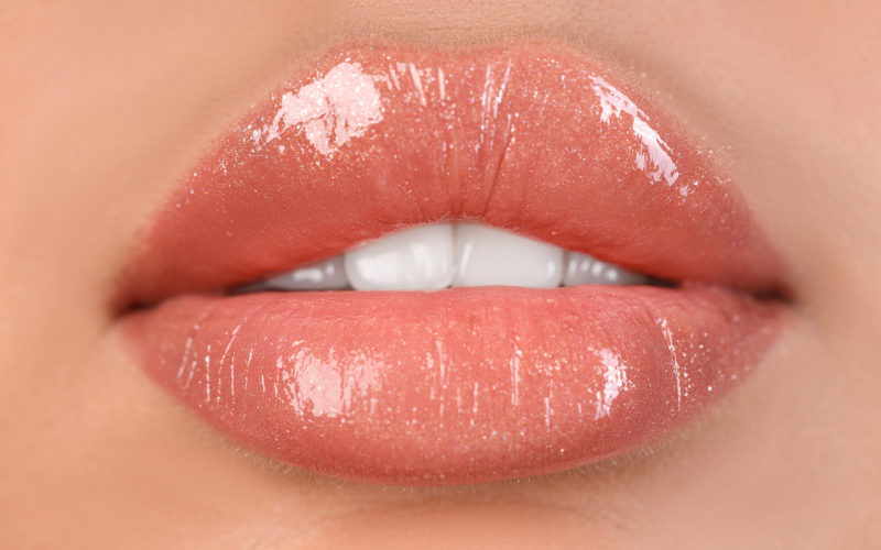 Well-shaped lip design on latex demonstrating how to draw lip shape on latex accurately